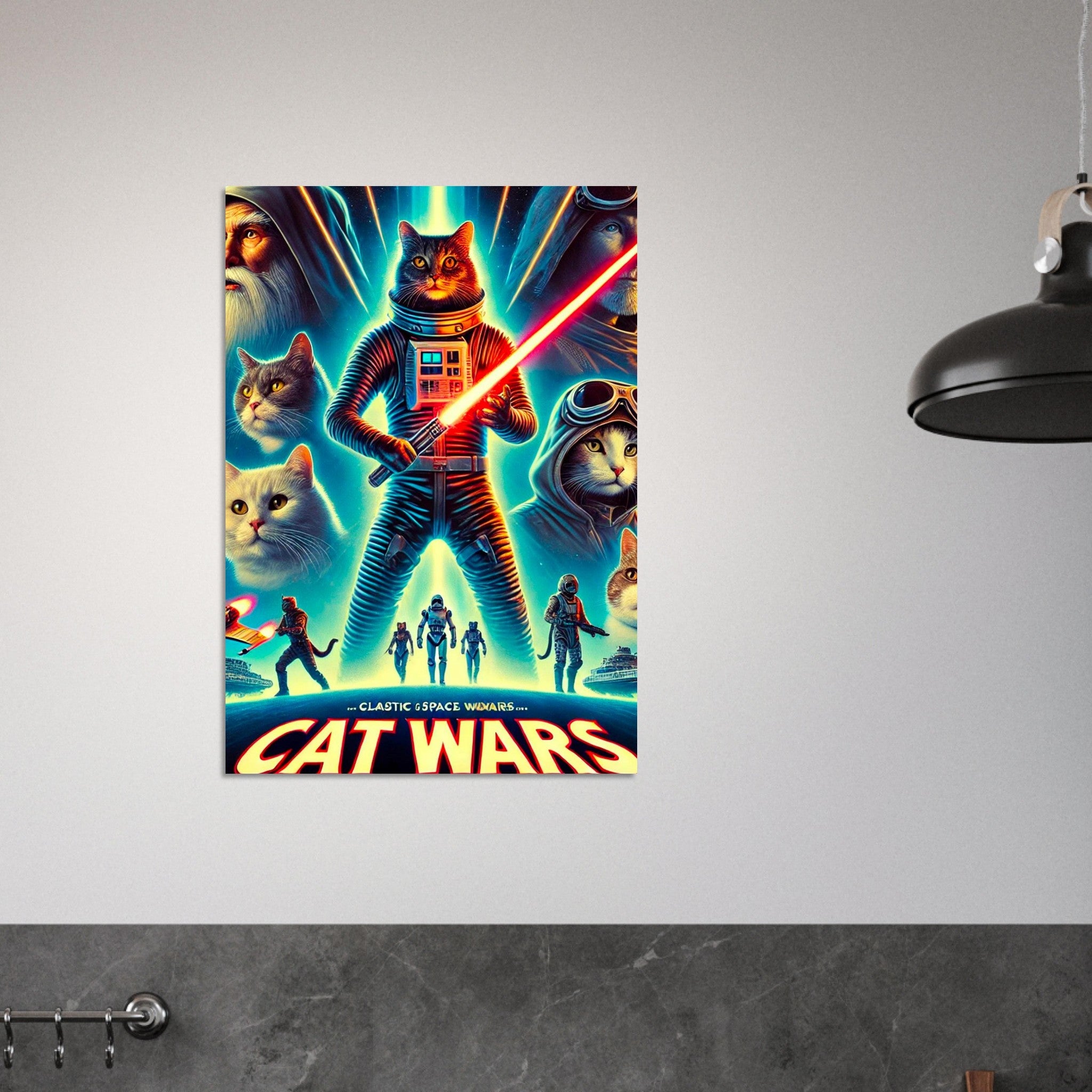 Affiche murale “Cat Wars” parodie de Star Wars : chat en combinaison spatiale tenant un sabre laser rouge, visages de chats autour, petits soldats félins et vaisseaux spatiaux sur fond lumineux bleu et orange.