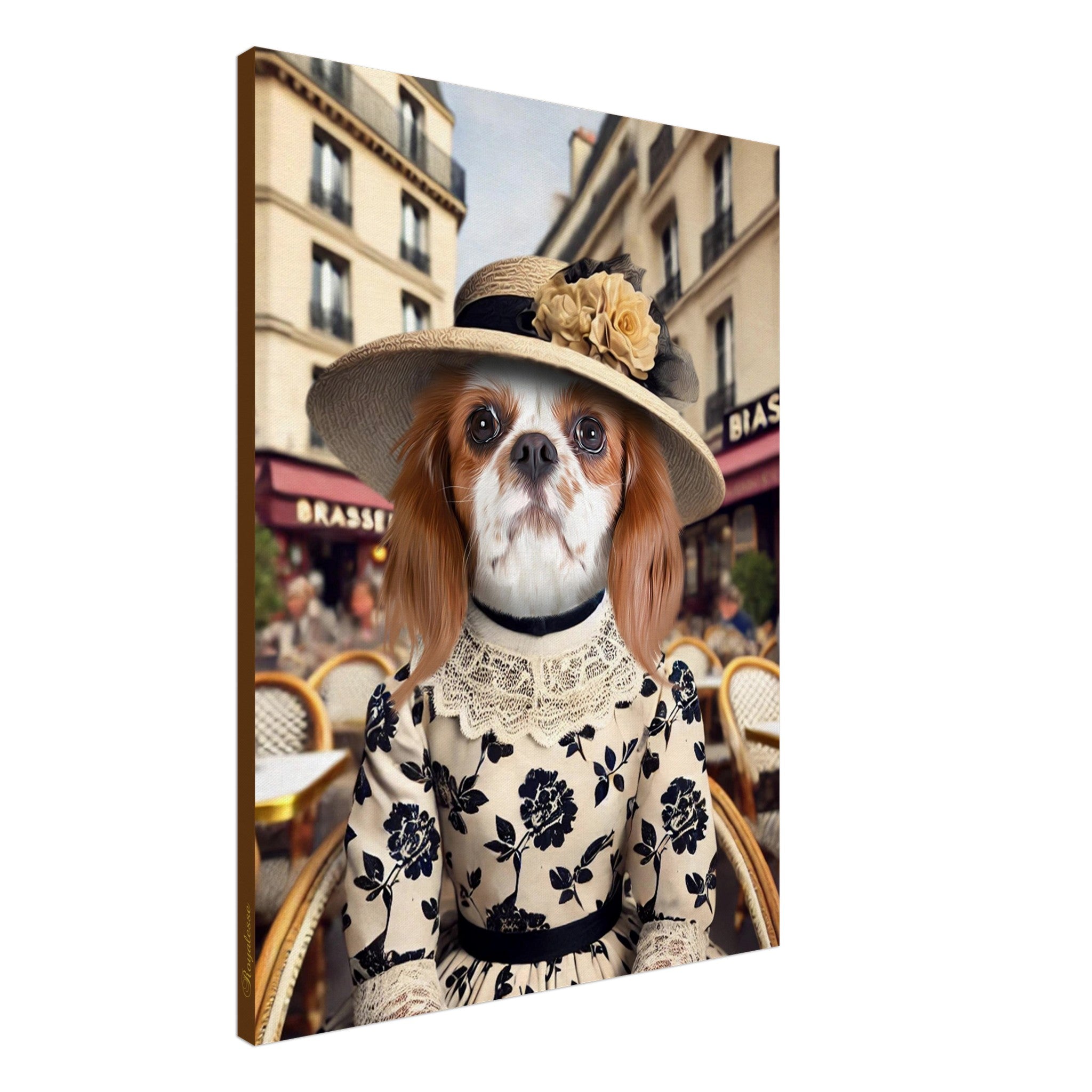 Portrait personnalisé d'un chien en dame élégante, imprimé en France sur papier FSC, toile chic dans un café parisien.