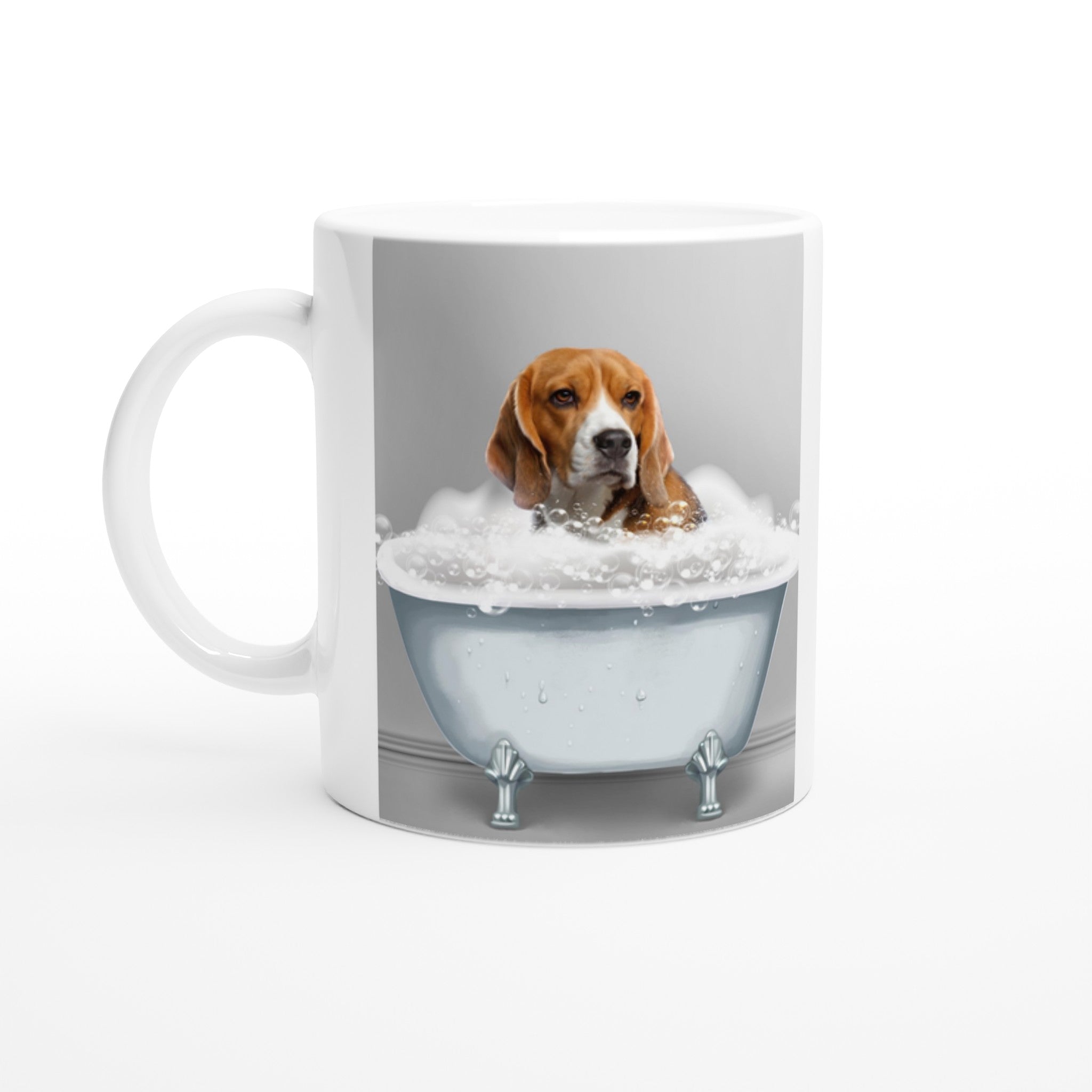 Mug en céramique avec imprimé d'un chien en costume dans une baignoire, imprimé en France sur papier FSC.