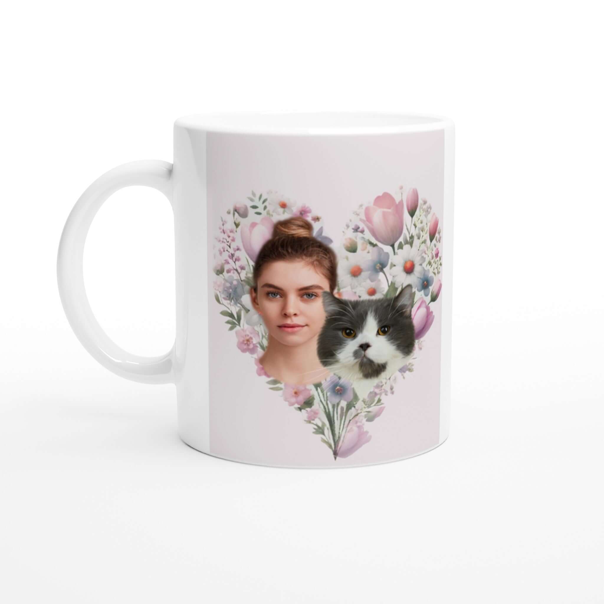 Mug en céramique imprimé en France avec portrait d'animal en costume, design cœur fleuri, papier FSC, cadeau personnalisé élégant.