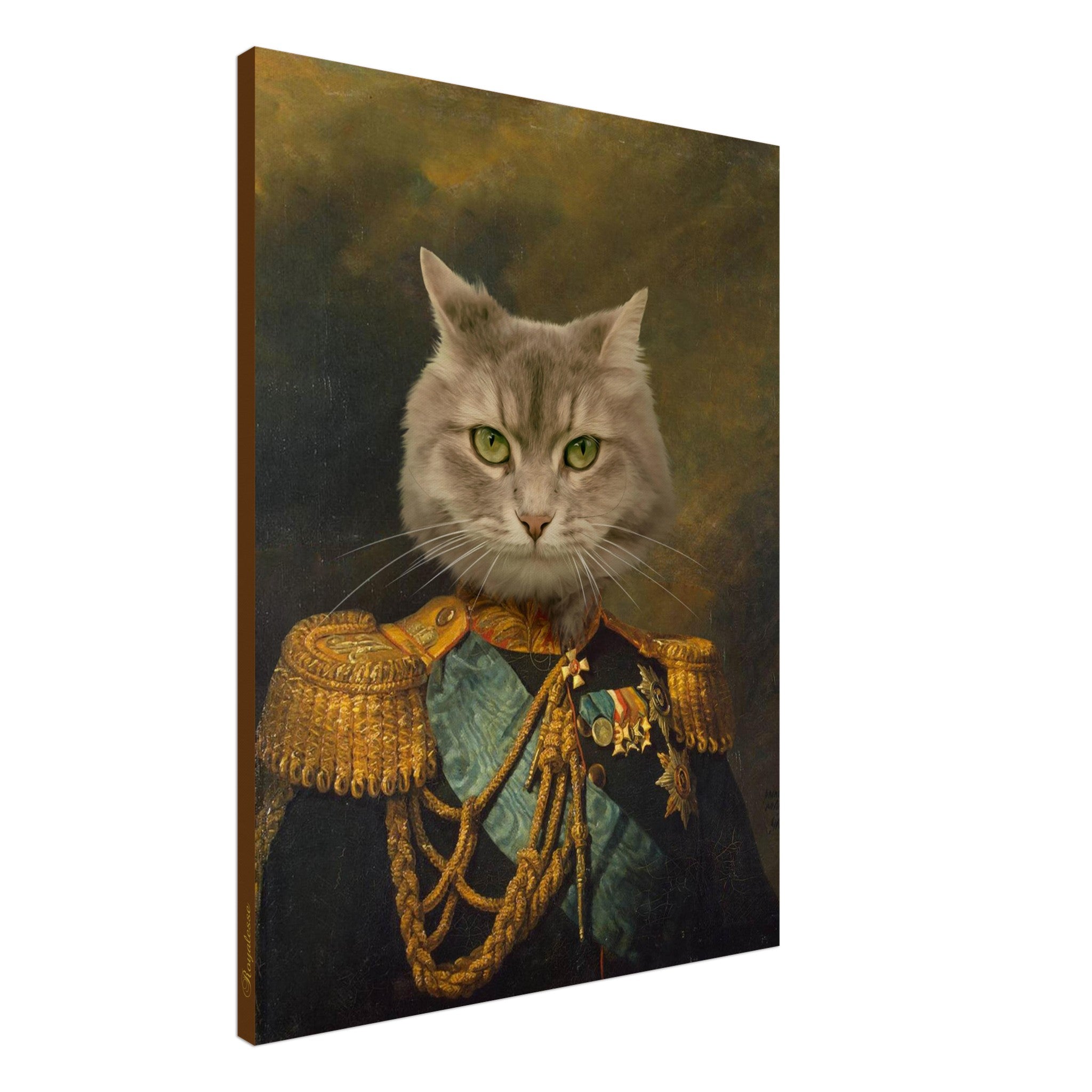 Portrait d'un chat en uniforme de colonel, imprimé en France sur toile de papier FSC, offrant une œuvre d'art animale personnalisée.